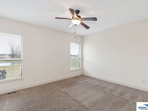 5th image of 941 W Threewood Ct