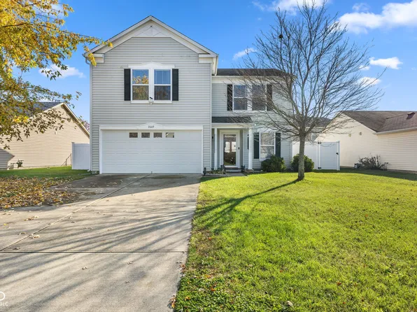 2009 Bankside Dr, Greenfield, IN 46140
