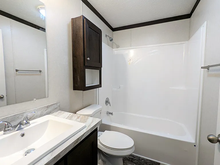 688 Oregon St #688 — Photo 11
