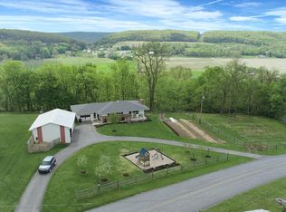 974 Toad Valley Rd, Dalmatia, PA 17017