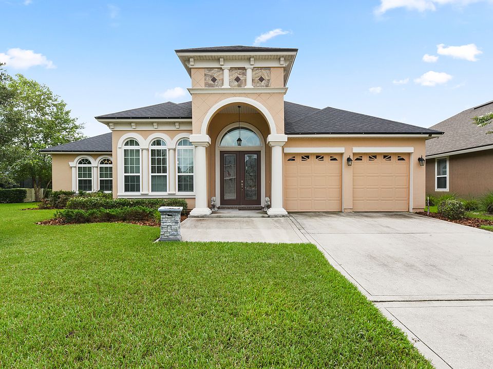 1st image of 305 Ellsworth Cir