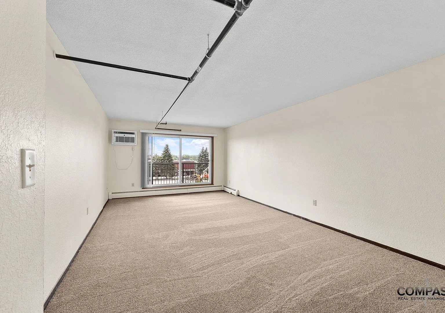 2215 - Westwinds Apartments — Photo 4