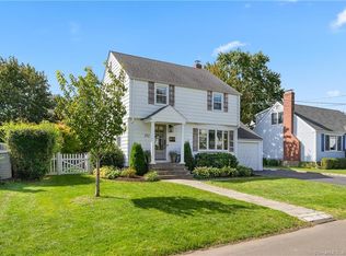 282 Catherine Ter, Fairfield, CT 06824