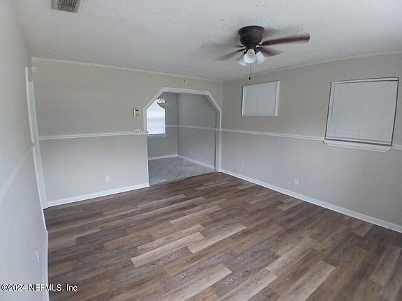 2nd image of 4849 DONNYBROOK Avenue