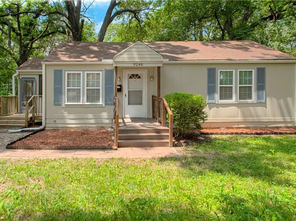 9248 McGee St, Kansas City, MO 64114