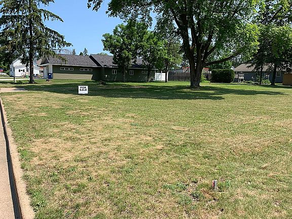 Roadside, front right corner