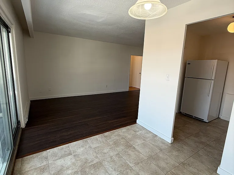 346 Elgin Ct #9 — Photo 3