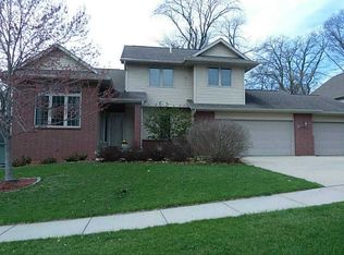 2000 Timber Ln, Coralville, IA 52241