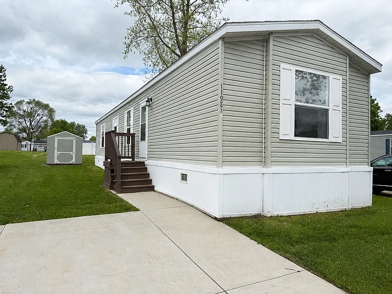 71400 Van Dyke Rd #10 — Photo 25
