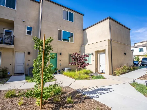5227 Surfwalk Way #110, San Diego, CA 92154