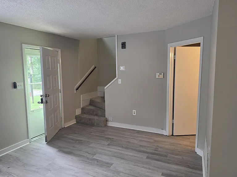 3622 Colchester St #8 — Photo 3