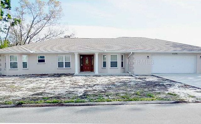 1st image of 13070 Country Club Dr