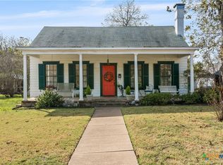 111 E 10th Ave, Belton, TX 76513