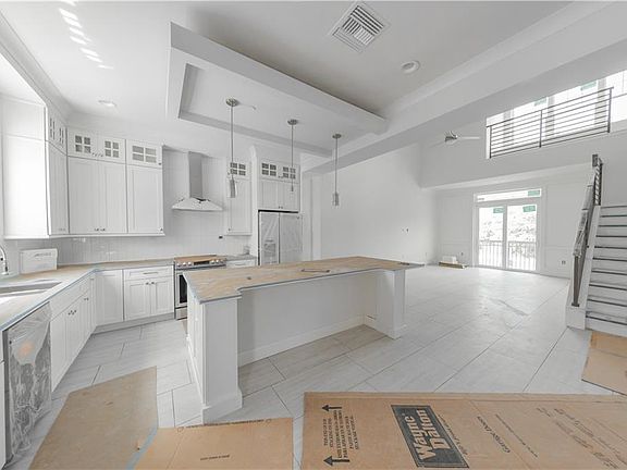 3rd image of 480 W Plant St #12C