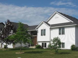 103 Hazelwood Ave, Cologne, MN 55322