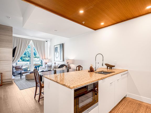 5th image of 6687 Nelson Ave #408