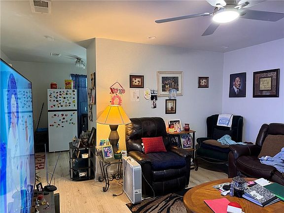 5th image of 28 Winifred St