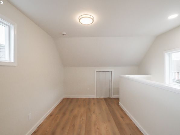 portland-oregon-176559619 picture