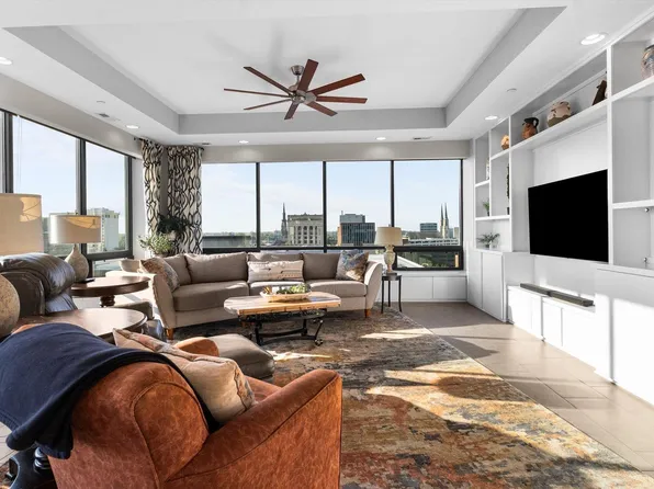 203 E Berry St Suite 905, Fort Wayne, IN 46802