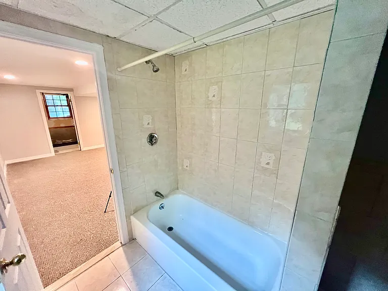9 Brooks Rd — Photo 30