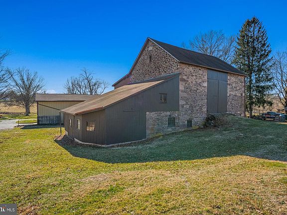 2nd image of 527 Bethel Church Rd