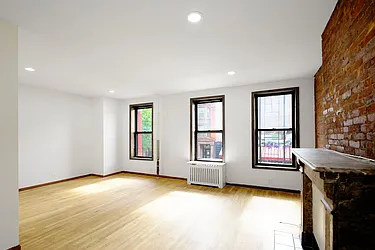 265 West 19th Street, #2E