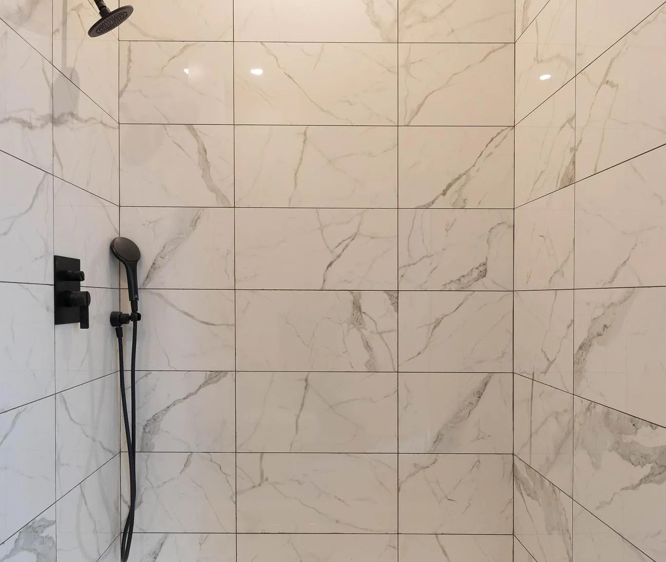 4535 Commonwealth St — Photo 4