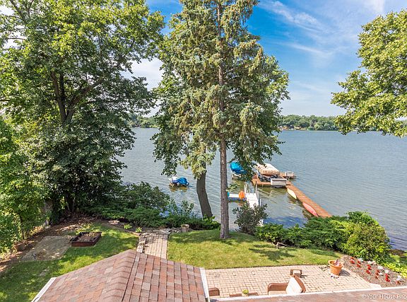 3rd image of 33544 N Lake Shore Dr