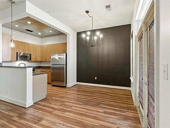 5th image of 425 Chapel St SW APT 1312