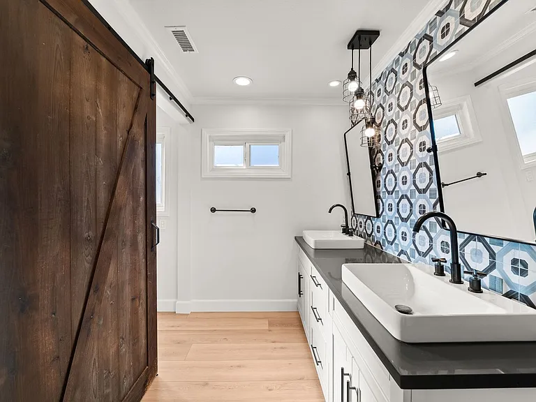 25392 Neptune Dr — Photo 24