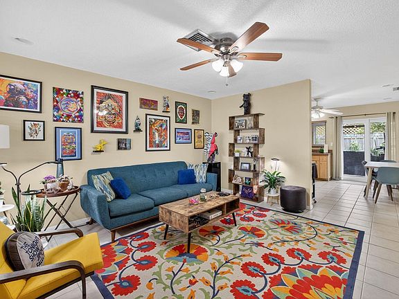 5th image of 2608 NE 10th Avenue