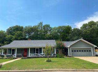 614 Smokey Mountain Dr, Tupelo, MS 38801