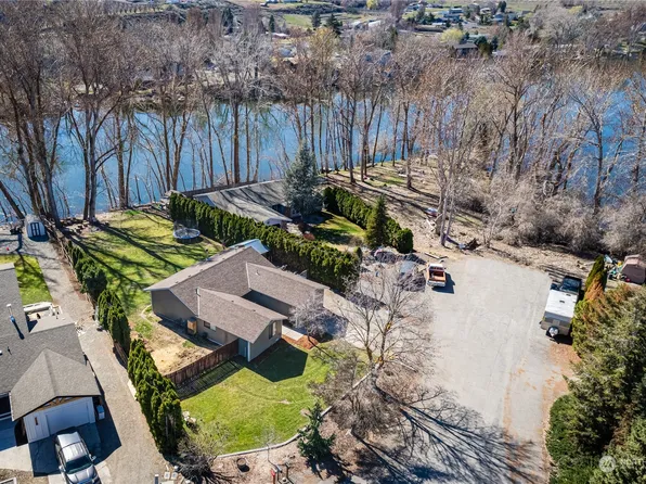 3112 Bermuda Street, Malaga, WA 98828