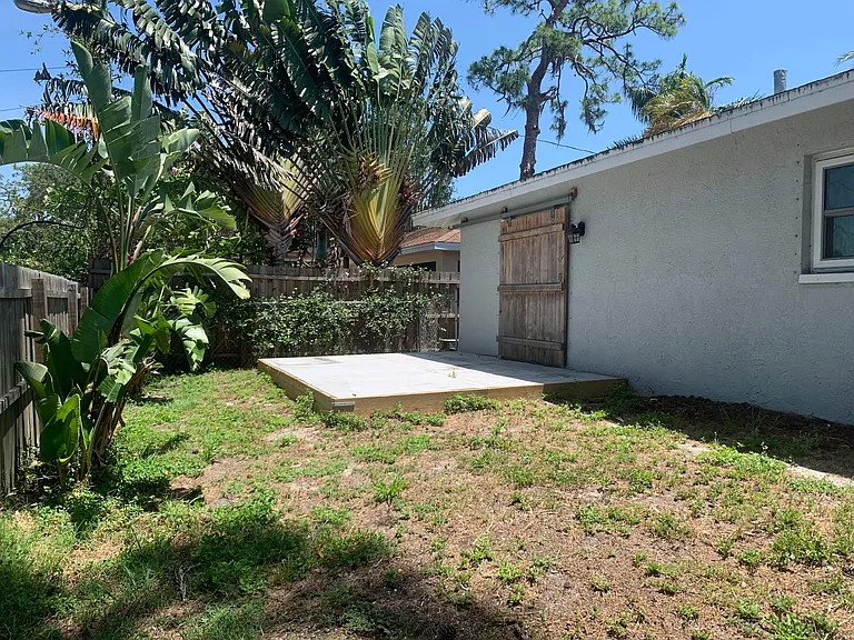 1875 Vamo Dr — Photo 15