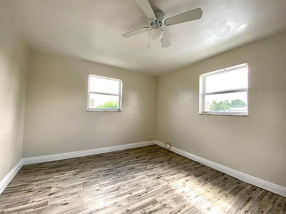 4th image of 1184 Ac Evans Street