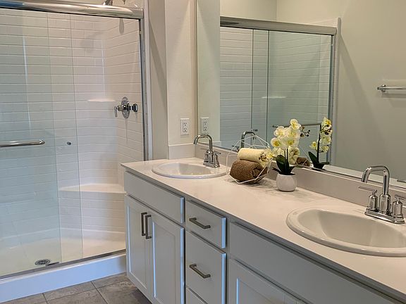 3rd image of 1139 Tangerine Dr