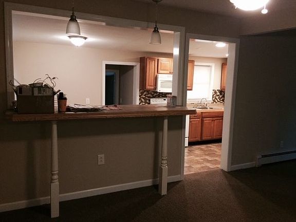 4th image of 242 Laurelton Dr