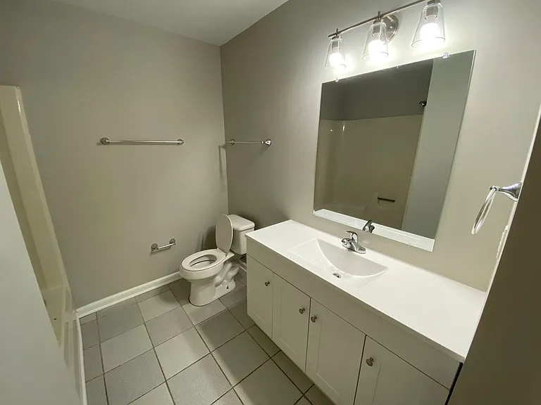 1122 W Hancock Ave #A — Photo 12