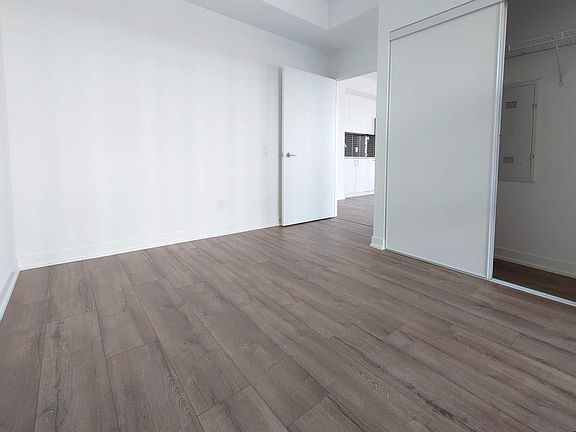 3rd image of 1787 Saint Clair Ave W #709