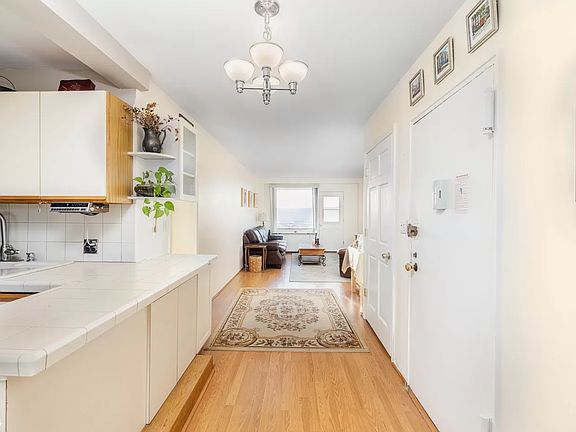 2nd image of 4705 Henry Hudson Pkwy #10C