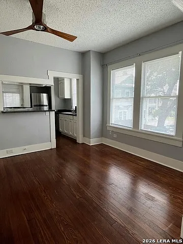 143 E Woodlawn Ave #W — Photo 15