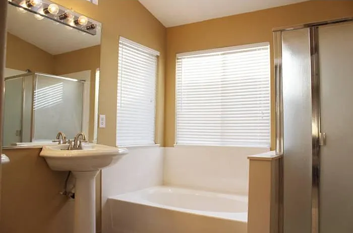2723 W Ivanhoe St — Photo 13