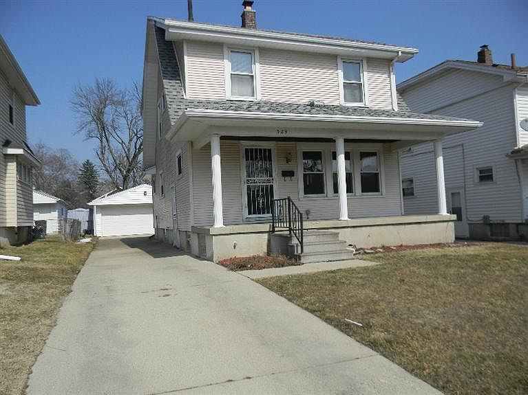 1st image of 329 Fernwood Ave