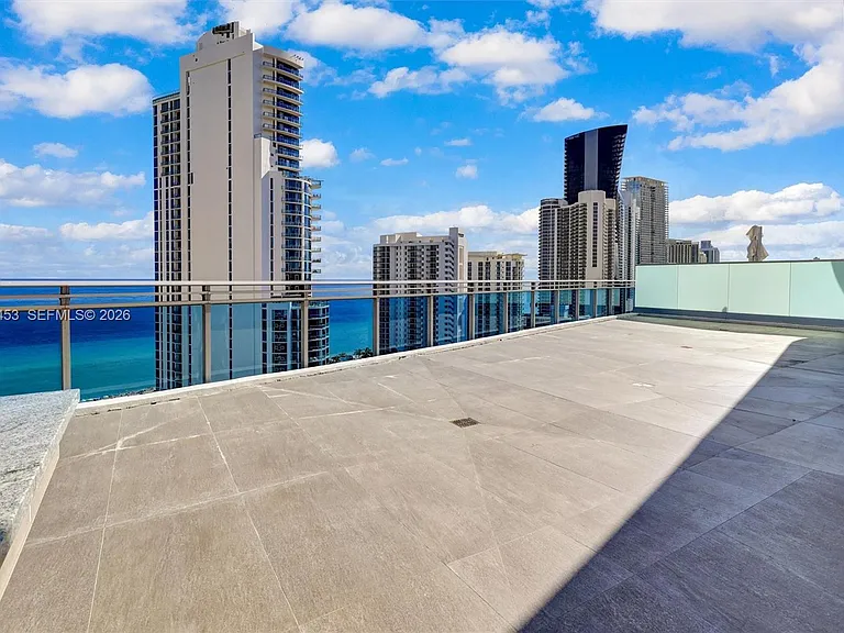 17550 Collins Ave #Penthouse 2 — Photo 30