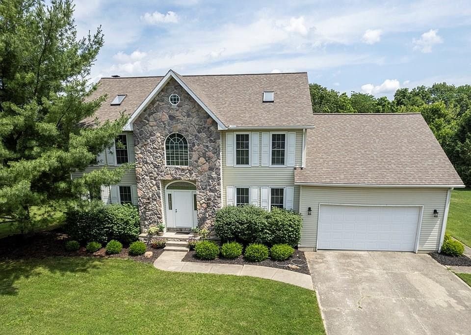 1st image of 295 Center View Dr