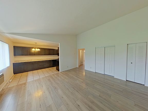 3rd image of C111-6867 York Rd #C111