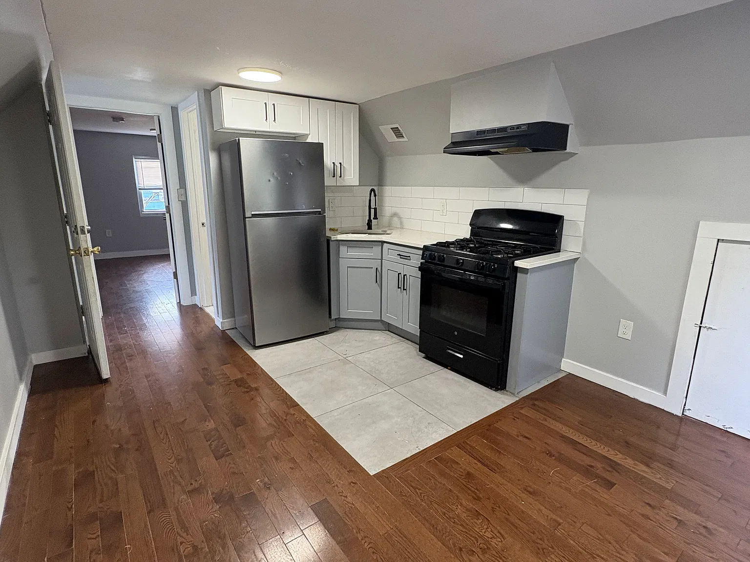 Studio, $1,475 — Photo 2