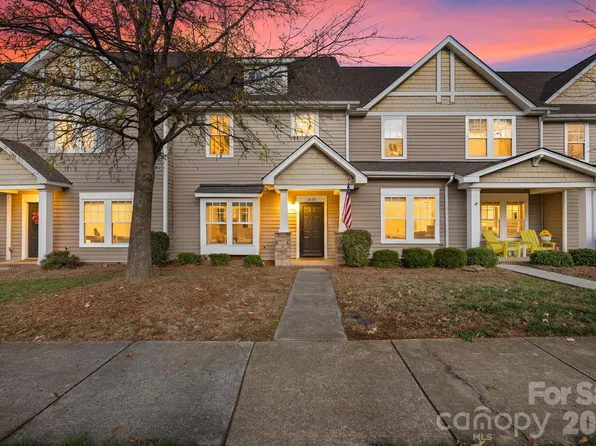 1020 Laparc Ln, Indian Trail, NC 28079