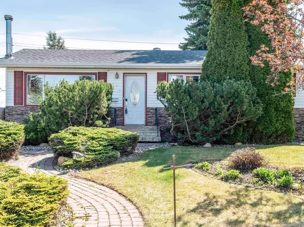 9331 52nd St NW, Edmonton, AB T6B 1G5