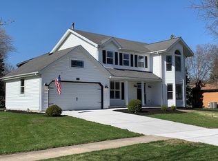 1329 Neskola Ct, Naperville, IL 60564